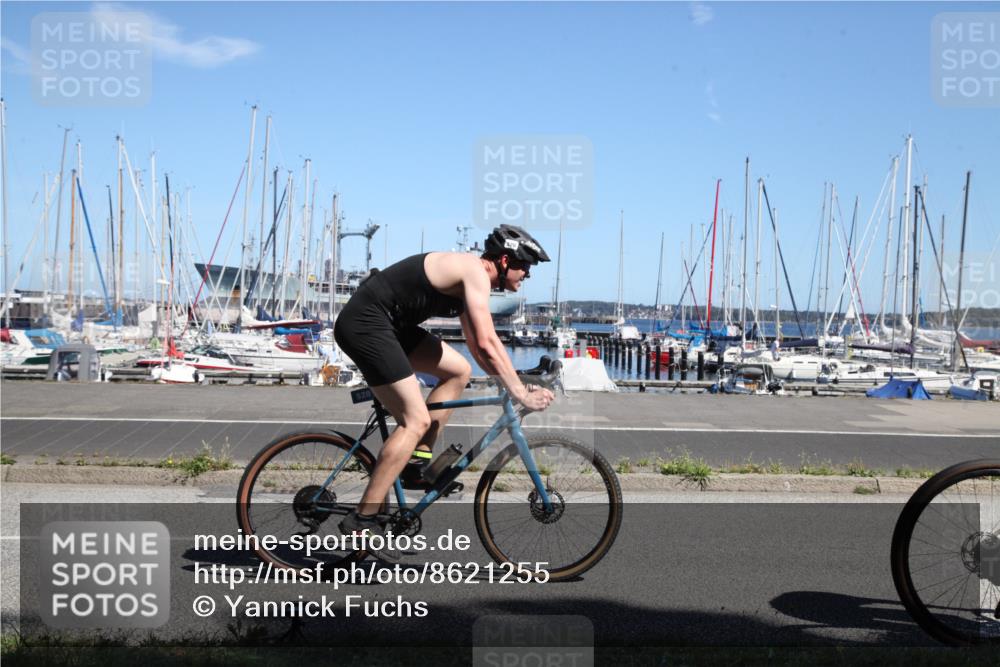 17.08.2025 - KN Förde Triathlon 2025 Yannick Fuchs http://msf.ph/oto/8621255 17.08.2025 13:13:06 Radfahren 395, 402, 411, 435, 446, 460, 461, 467, 469, 517, 520, 527, 535 meine-sportfotos.de