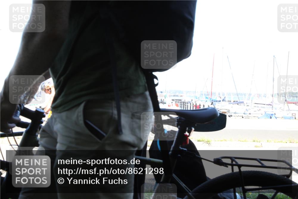 17.08.2025 - KN Förde Triathlon 2025 Yannick Fuchs http://msf.ph/oto/8621298 17.08.2025 13:14:56 Radfahren 501, 549 meine-sportfotos.de