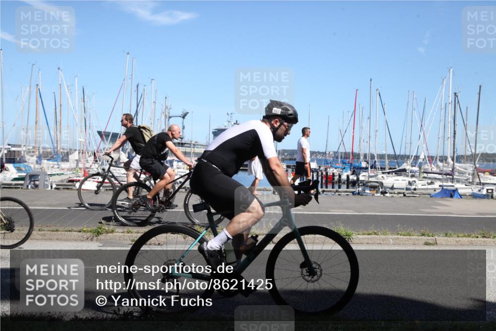 17.08.2025 - KN Förde Triathlon 2025 Yannick Fuchs http://msf.ph/oto/8621425 17.08.2025 13:19:39 Radfahren 357, 397, 416, 454, 457, 477, 482, 502, 534 meine-sportfotos.de