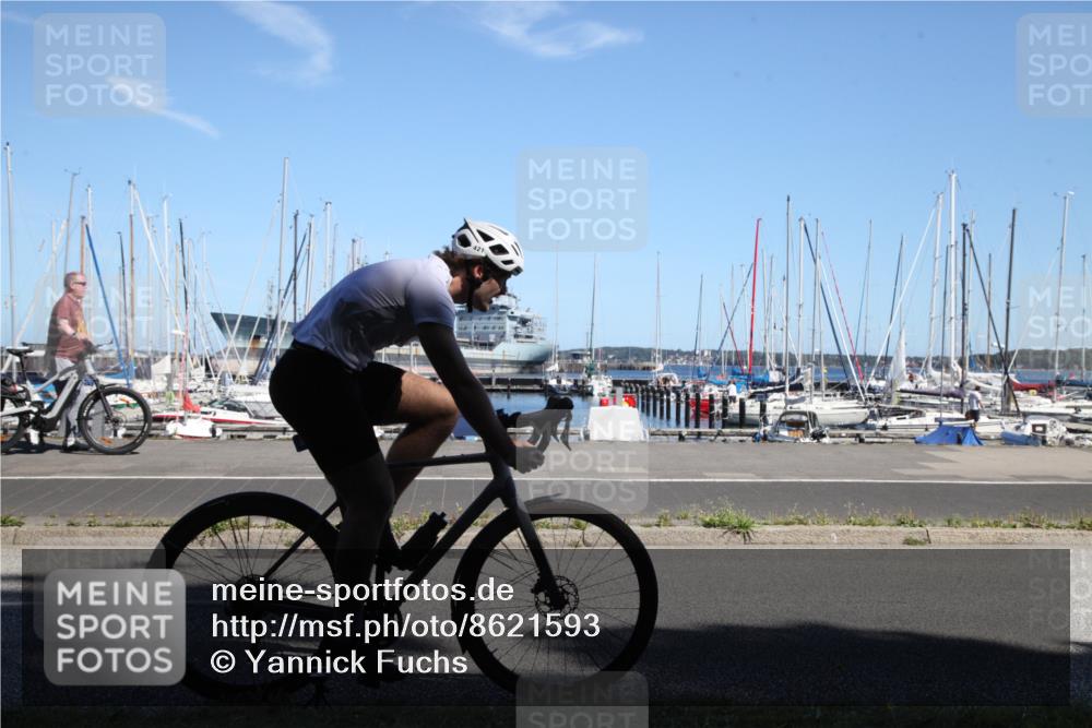 17.08.2025 - KN Förde Triathlon 2025 Yannick Fuchs http://msf.ph/oto/8621593 17.08.2025 13:27:57 Radfahren 397, 421, 436, 448, 455, 465, 491, 536 meine-sportfotos.de