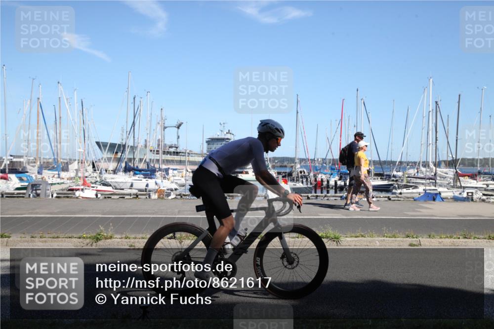 17.08.2025 - KN Förde Triathlon 2025 Yannick Fuchs http://msf.ph/oto/8621617 17.08.2025 13:29:28 Radfahren 480, 502, 529 meine-sportfotos.de