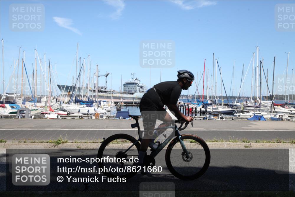 17.08.2025 - KN Förde Triathlon 2025 Yannick Fuchs http://msf.ph/oto/8621660 17.08.2025 13:32:49 Radfahren 486, 496, 511, 542 meine-sportfotos.de