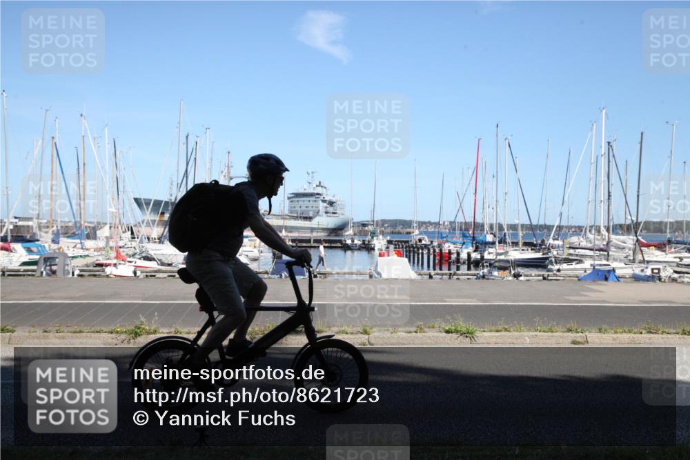 17.08.2025 - KN Förde Triathlon 2025 Yannick Fuchs http://msf.ph/oto/8621723 17.08.2025 13:45:06 Radfahren  meine-sportfotos.de