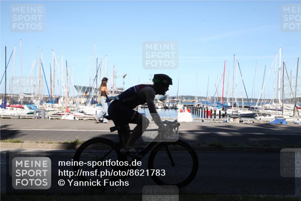 17.08.2025 - KN Förde Triathlon 2025 Yannick Fuchs http://msf.ph/oto/8621783 17.08.2025 15:02:44 Radfahren 28, 31 meine-sportfotos.de