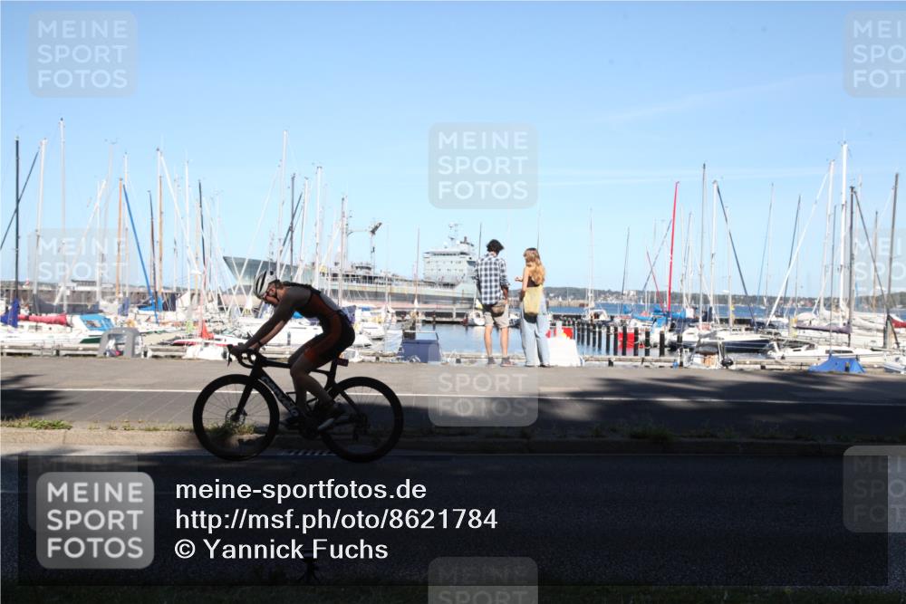 17.08.2025 - KN Förde Triathlon 2025 Yannick Fuchs http://msf.ph/oto/8621784 17.08.2025 15:02:54 Radfahren 21, 27, 32 meine-sportfotos.de