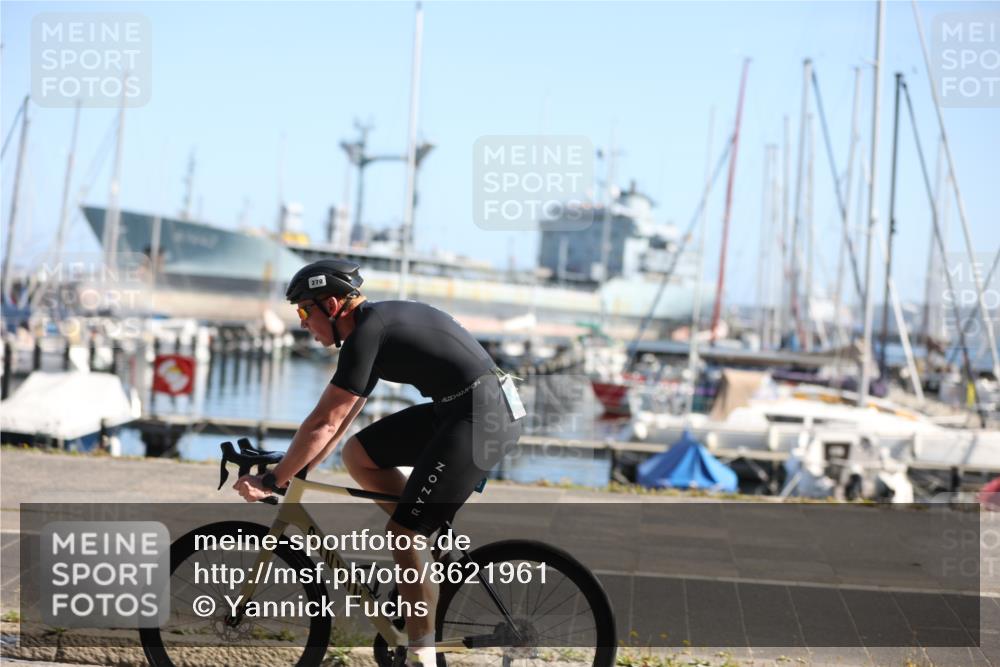 17.08.2025 - KN Förde Triathlon 2025 Yannick Fuchs http://msf.ph/oto/8621961 17.08.2025 11:01:02 Radfahren 264, 270, 275, 264 meine-sportfotos.de