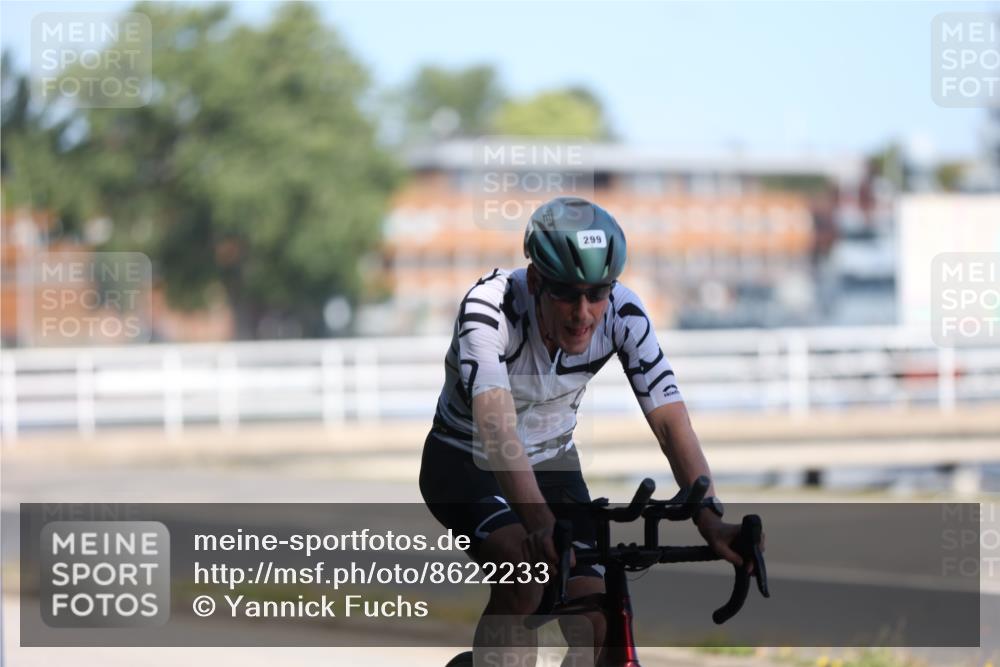 17.08.2025 - KN Förde Triathlon 2025 Yannick Fuchs http://msf.ph/oto/8622233 17.08.2025 11:08:06 Radfahren 297, 299, 309, 340, 297 meine-sportfotos.de