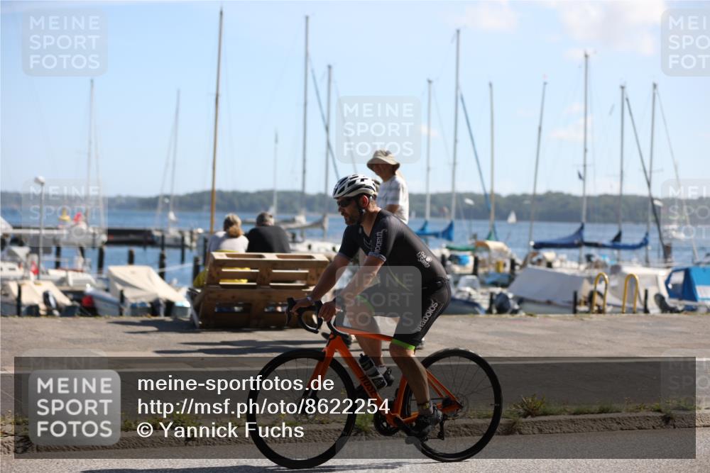17.08.2025 - KN Förde Triathlon 2025 Yannick Fuchs http://msf.ph/oto/8622254 17.08.2025 11:08:16 Radfahren 266, 302, 318, 340, 309 meine-sportfotos.de