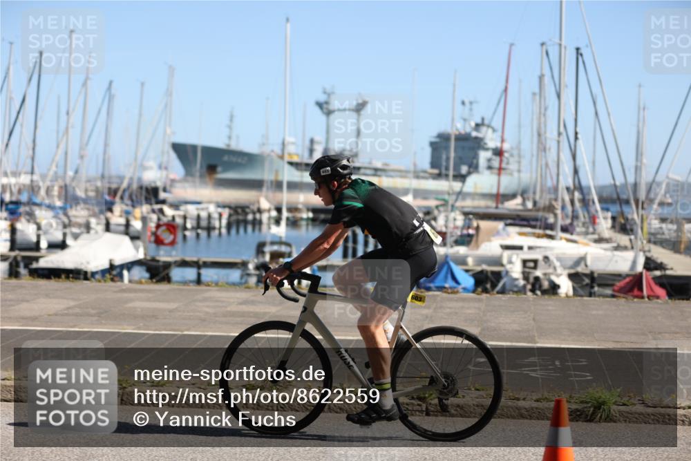 17.08.2025 - KN Förde Triathlon 2025 Yannick Fuchs http://msf.ph/oto/8622559 17.08.2025 11:10:24 Radfahren 270, 311, 320, 321, 327, 343, 602, 603, 615, 270, 275, 293, 325, 602, 605 meine-sportfotos.de
