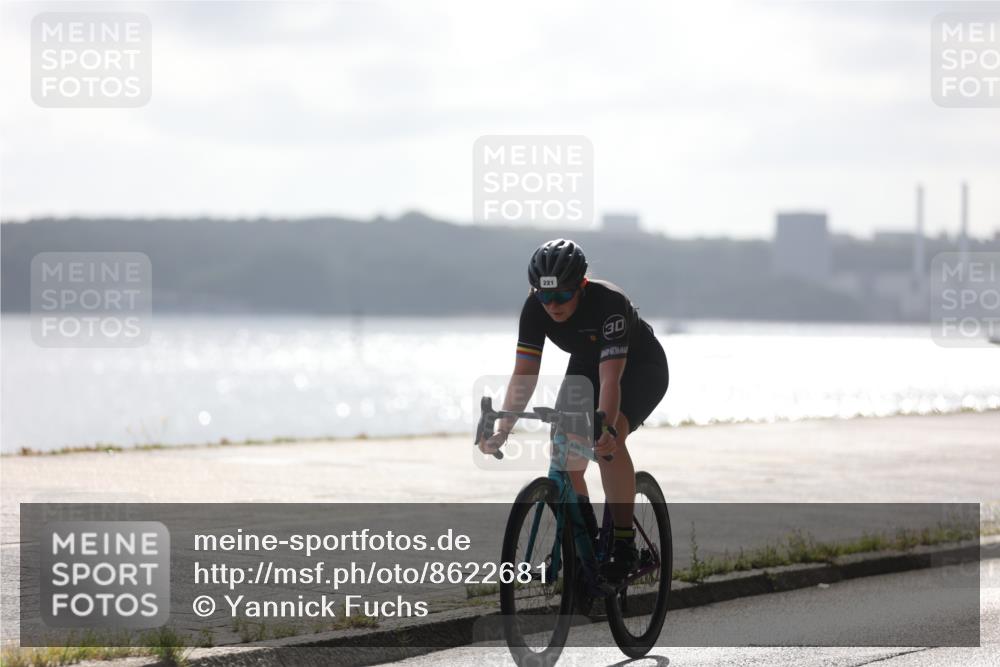 17.08.2025 - KN Förde Triathlon 2025 Yannick Fuchs http://msf.ph/oto/8622681 17.08.2025 09:51:26 Radfahren 110, 125, 153, 158, 181, 207, 221, 131, 172, 179, 207, 240, 241 meine-sportfotos.de