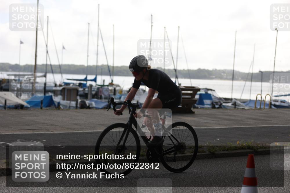 17.08.2025 - KN Förde Triathlon 2025 Yannick Fuchs http://msf.ph/oto/8622842 17.08.2025 09:52:29 Radfahren 126, 186, 199 meine-sportfotos.de
