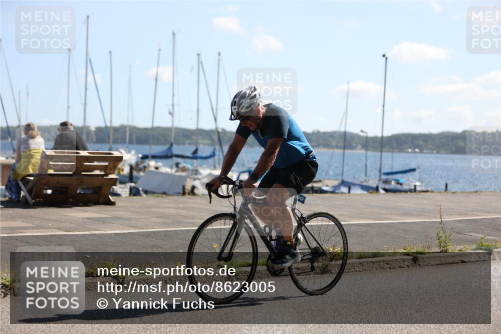 17.08.2025 - KN Förde Triathlon 2025 Yannick Fuchs http://msf.ph/oto/8623005 17.08.2025 11:12:48 Radfahren 339, 349, 352, 360, 606, 273, 280, 308, 379, 620 meine-sportfotos.de