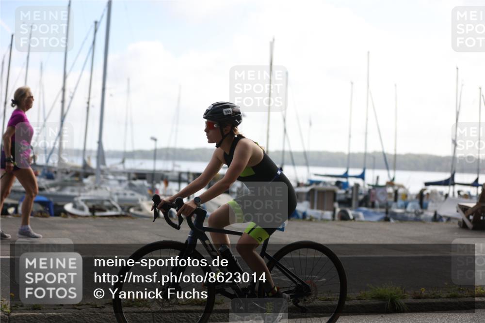 17.08.2025 - KN Förde Triathlon 2025 Yannick Fuchs http://msf.ph/oto/8623014 17.08.2025 09:54:35 Radfahren 127, 138, 146, 148, 184, 186, 196, 199, 205, 210, 211, 215, 230, 242, 152, 168 meine-sportfotos.de