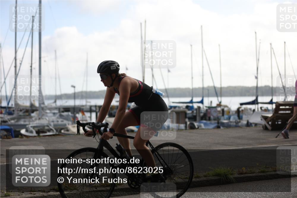 17.08.2025 - KN Förde Triathlon 2025 Yannick Fuchs http://msf.ph/oto/8623025 17.08.2025 09:54:39 Radfahren 127, 130, 138, 146, 148, 184, 186, 196, 199, 210, 211, 215, 242, 205, 211, 230 meine-sportfotos.de
