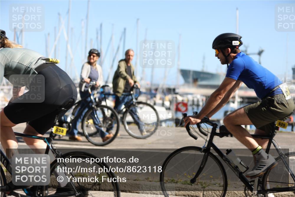 17.08.2025 - KN Förde Triathlon 2025 Yannick Fuchs http://msf.ph/oto/8623118 17.08.2025 11:13:26 Radfahren 287, 329, 345, 353, 362, 374, 377, 380, 619, 625, 638, 272, 330, 341, 353, 613, 619 meine-sportfotos.de