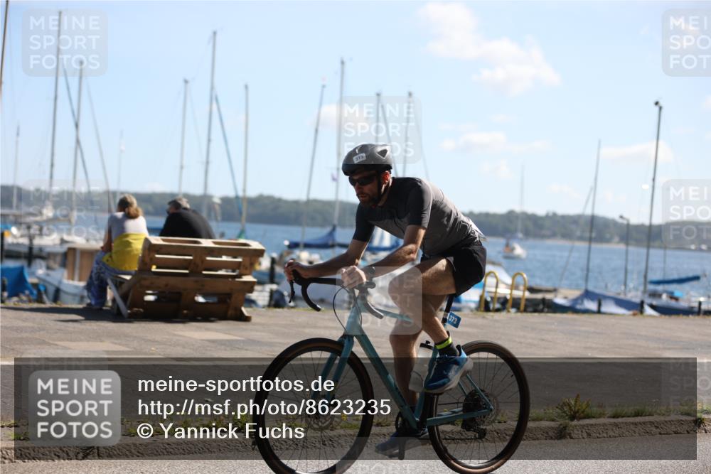 17.08.2025 - KN Förde Triathlon 2025 Yannick Fuchs http://msf.ph/oto/8623235 17.08.2025 11:14:07 Radfahren 273, 280, 356, 373, 612, 616, 617, 332, 350, 370, 387, 620, 635 meine-sportfotos.de