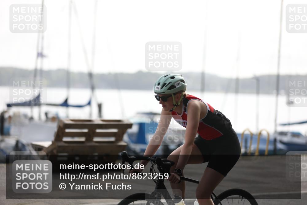 17.08.2025 - KN Förde Triathlon 2025 Yannick Fuchs http://msf.ph/oto/8623259 17.08.2025 09:56:58 Radfahren 122, 171, 180, 225 meine-sportfotos.de