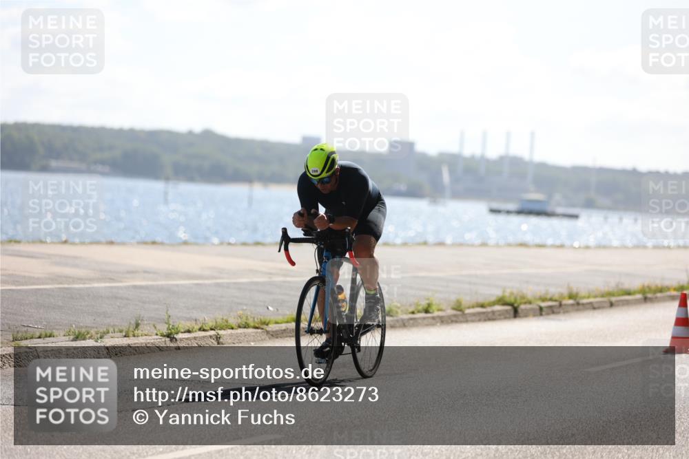17.08.2025 - KN Förde Triathlon 2025 Yannick Fuchs http://msf.ph/oto/8623273 17.08.2025 11:14:25 Radfahren 263, 288, 306, 337, 389, 614, 285, 630 meine-sportfotos.de
