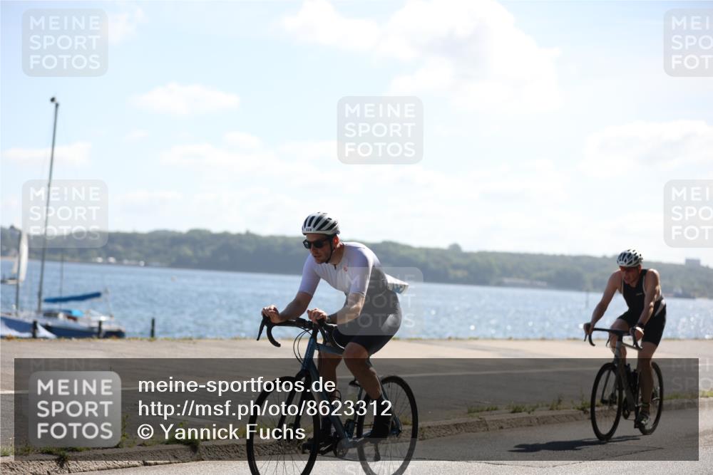 17.08.2025 - KN Förde Triathlon 2025 Yannick Fuchs http://msf.ph/oto/8623312 17.08.2025 11:14:41 Radfahren 296, 303, 328, 352, 361, 372, 606, 610, 263, 306, 349, 389 meine-sportfotos.de
