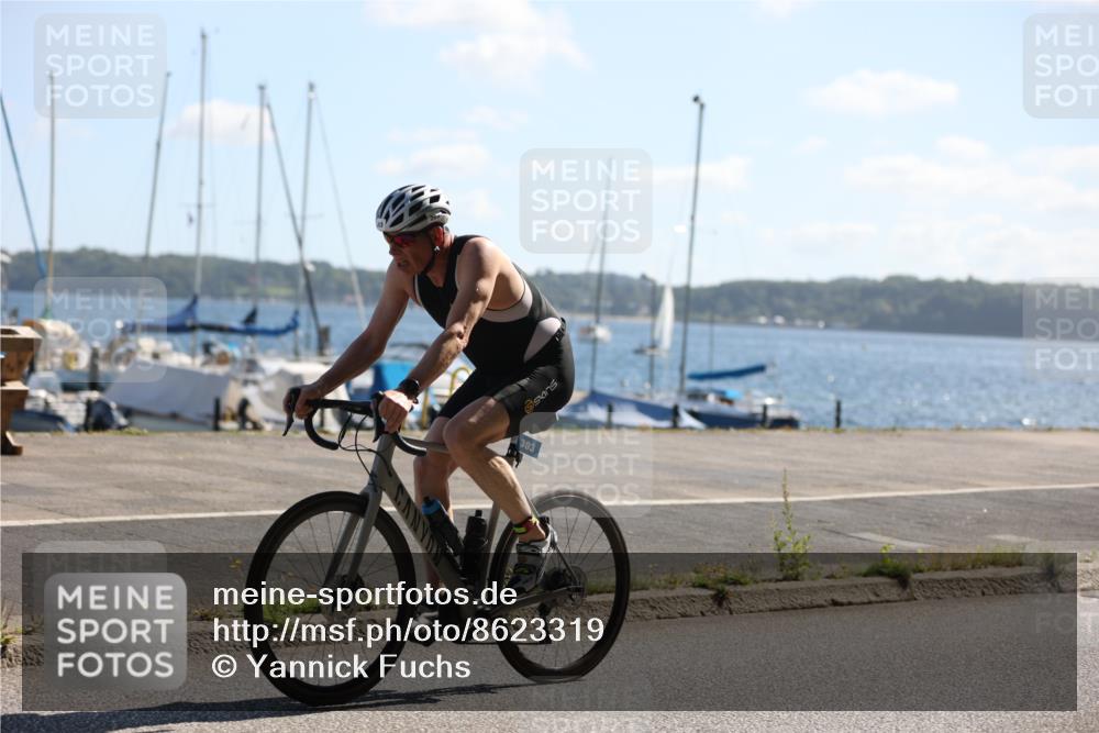 17.08.2025 - KN Förde Triathlon 2025 Yannick Fuchs http://msf.ph/oto/8623319 17.08.2025 11:14:42 Radfahren 296, 303, 328, 352, 361, 369, 372, 606, 610, 263, 306, 349, 389 meine-sportfotos.de