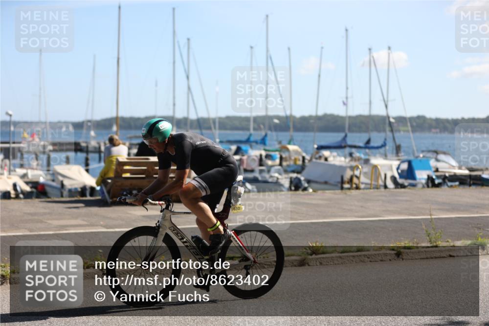 17.08.2025 - KN Förde Triathlon 2025 Yannick Fuchs http://msf.ph/oto/8623402 17.08.2025 11:15:09 Radfahren 281, 345, 353, 374, 380, 625, 632, 330, 353, 609, 613, 619, 621, 638, 642 meine-sportfotos.de