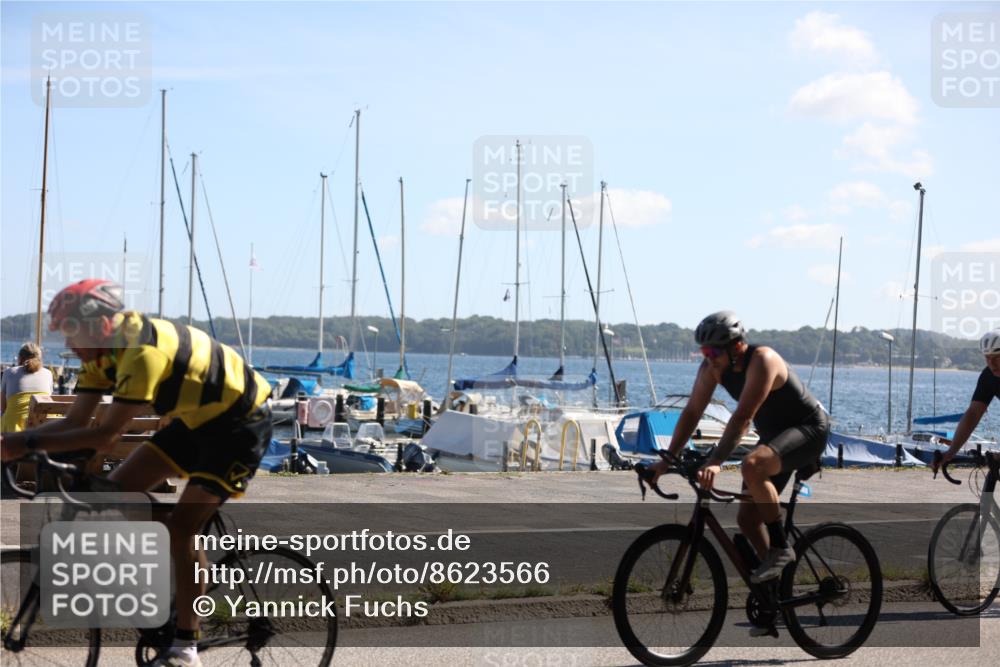 17.08.2025 - KN Förde Triathlon 2025 Yannick Fuchs http://msf.ph/oto/8623566 17.08.2025 11:16:08 Radfahren 266, 296, 310, 328, 335, 344, 368, 618, 626, 628, 285, 288, 306, 389, 630 meine-sportfotos.de