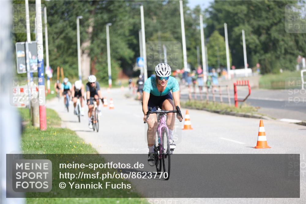 17.08.2025 - KN Förde Triathlon 2025 Yannick Fuchs http://msf.ph/oto/8623770 17.08.2025 10:02:16 Radfahren 141, 159, 161, 220, 231, 250, 194 meine-sportfotos.de