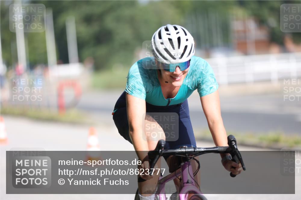 17.08.2025 - KN Förde Triathlon 2025 Yannick Fuchs http://msf.ph/oto/8623777 17.08.2025 10:02:17 Radfahren 141, 159, 161, 220, 231, 250, 194 meine-sportfotos.de
