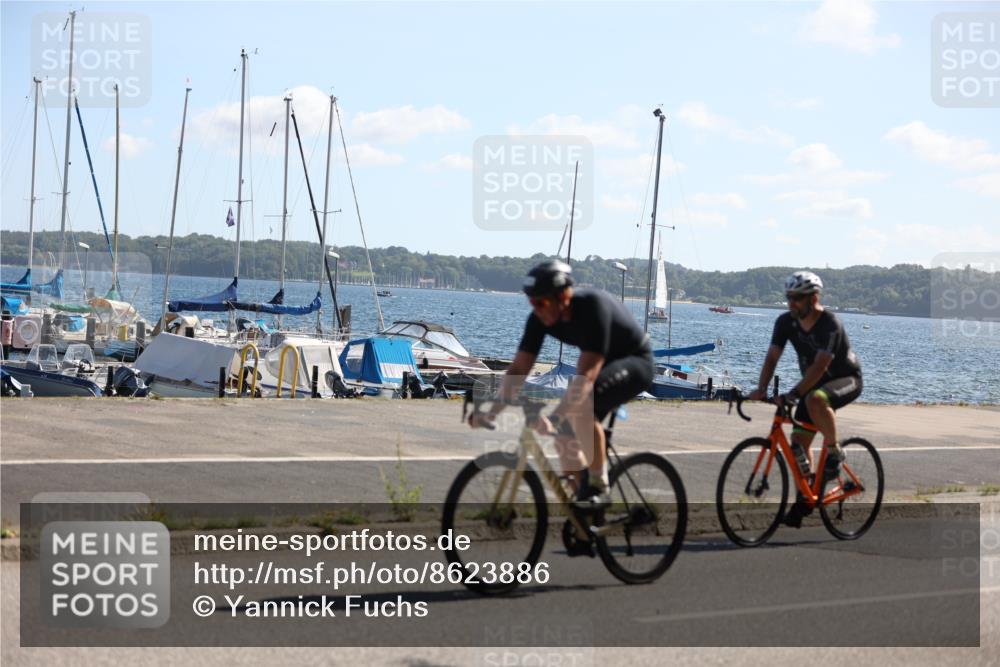 17.08.2025 - KN Förde Triathlon 2025 Yannick Fuchs http://msf.ph/oto/8623886 17.08.2025 11:19:45 Radfahren 270, 278, 302, 325, 331, 340, 385, 390, 615, 269 meine-sportfotos.de