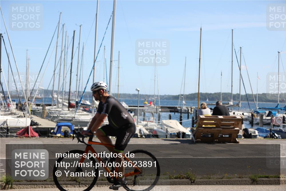 17.08.2025 - KN Förde Triathlon 2025 Yannick Fuchs http://msf.ph/oto/8623891 17.08.2025 11:19:46 Radfahren 270, 278, 302, 325, 331, 340, 385, 390, 615, 269, 325 meine-sportfotos.de