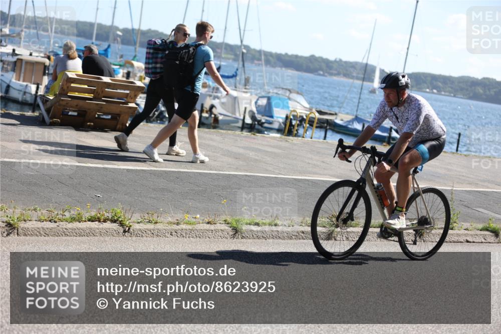 17.08.2025 - KN Förde Triathlon 2025 Yannick Fuchs http://msf.ph/oto/8623925 17.08.2025 11:20:19 Radfahren 324, 365, 375, 604, 607, 312, 321 meine-sportfotos.de
