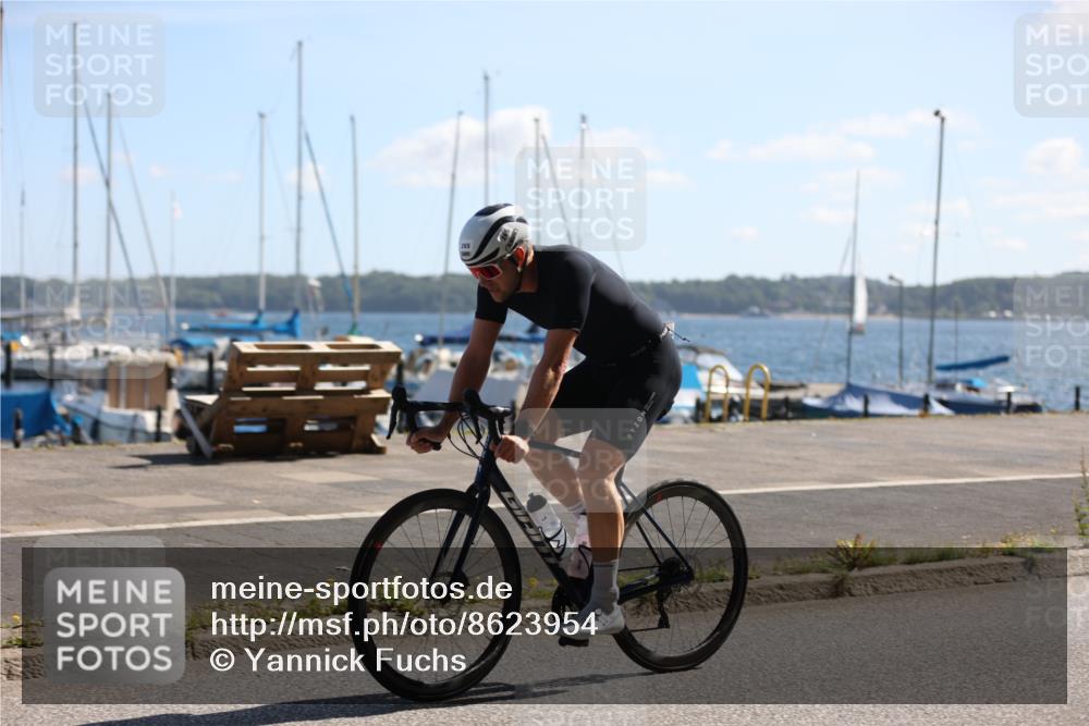 17.08.2025 - KN Förde Triathlon 2025 Yannick Fuchs http://msf.ph/oto/8623954 17.08.2025 11:20:46 Radfahren 265, 267, 283, 318, 338, 358, 605, 634, 267, 334 meine-sportfotos.de