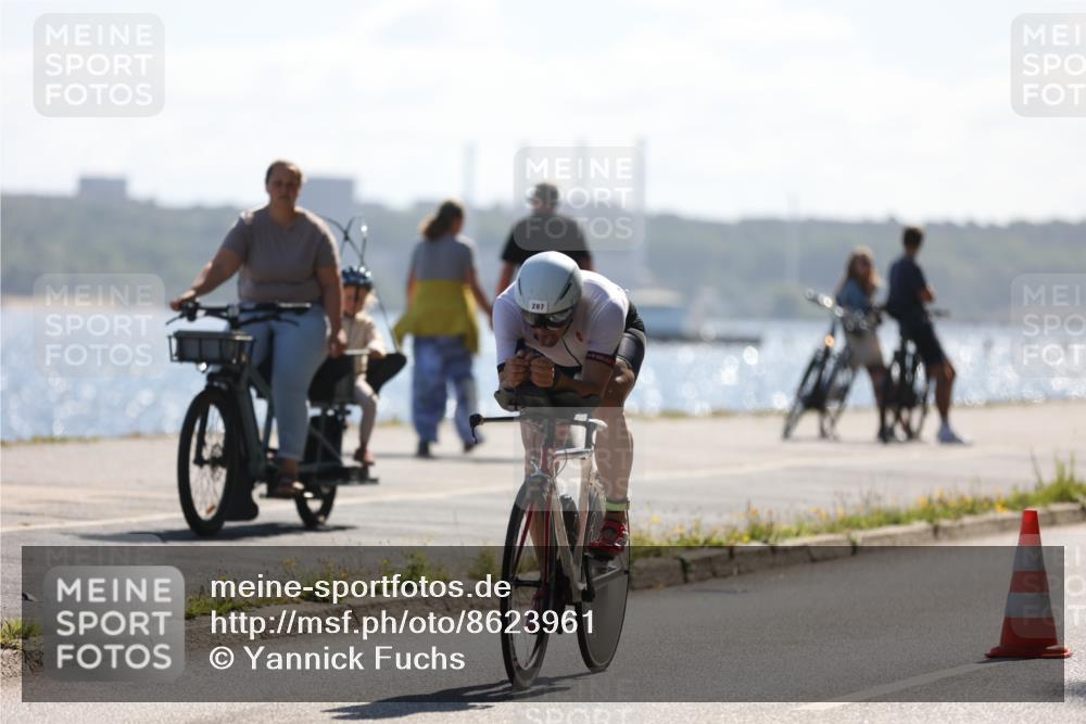 17.08.2025 - KN Förde Triathlon 2025 Yannick Fuchs http://msf.ph/oto/8623961 17.08.2025 11:20:58 Radfahren 269, 272, 275, 287, 327, 601, 318, 338 meine-sportfotos.de
