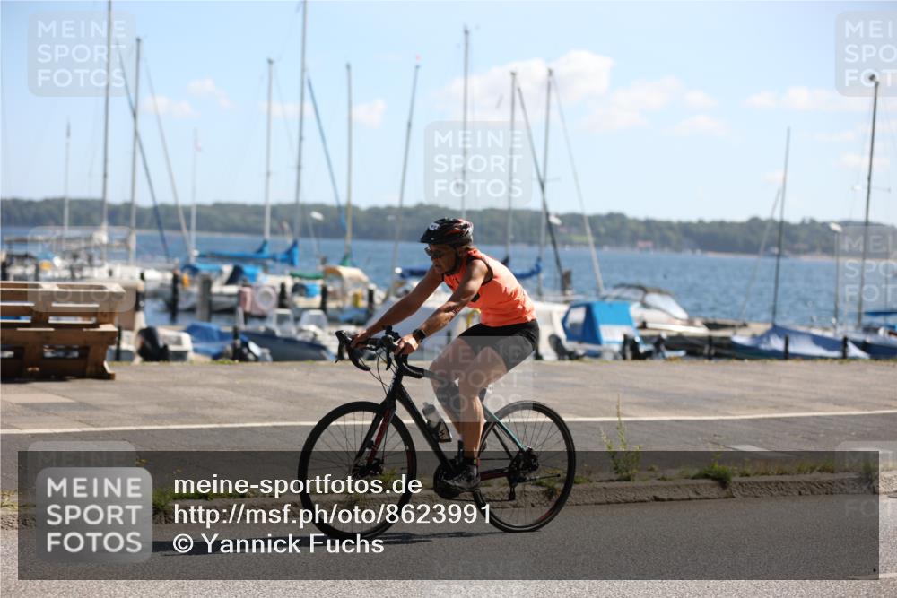 17.08.2025 - KN Förde Triathlon 2025 Yannick Fuchs http://msf.ph/oto/8623991 17.08.2025 11:21:22 Radfahren 325, 331, 363, 390, 620, 639, 270, 343 meine-sportfotos.de