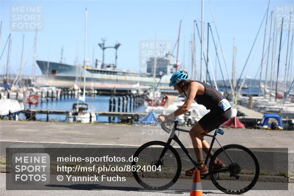 17.08.2025 - KN Förde Triathlon 2025 Yannick Fuchs http://msf.ph/oto/8624004 17.08.2025 11:21:39 Radfahren 302, 341, 379, 603, 325, 363, 390 meine-sportfotos.de