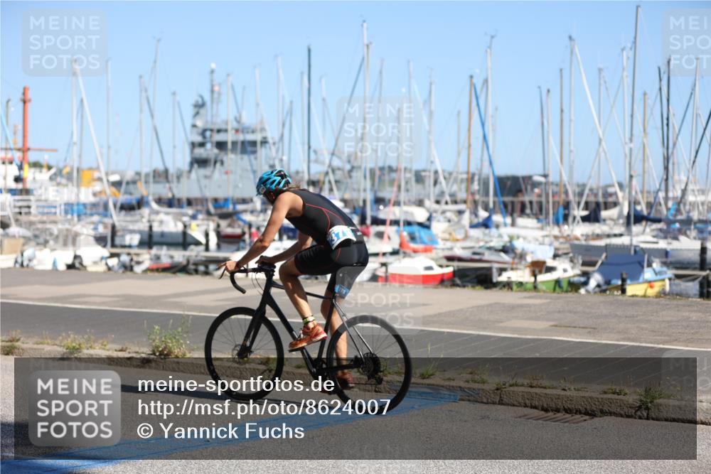 17.08.2025 - KN Förde Triathlon 2025 Yannick Fuchs http://msf.ph/oto/8624007 17.08.2025 11:21:40 Radfahren 302, 339, 341, 379, 603, 302, 325, 390 meine-sportfotos.de