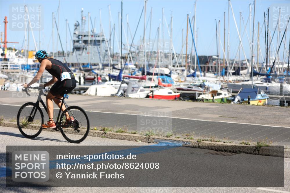 17.08.2025 - KN Förde Triathlon 2025 Yannick Fuchs http://msf.ph/oto/8624008 17.08.2025 11:21:40 Radfahren 302, 339, 341, 379, 603, 302, 325, 390 meine-sportfotos.de