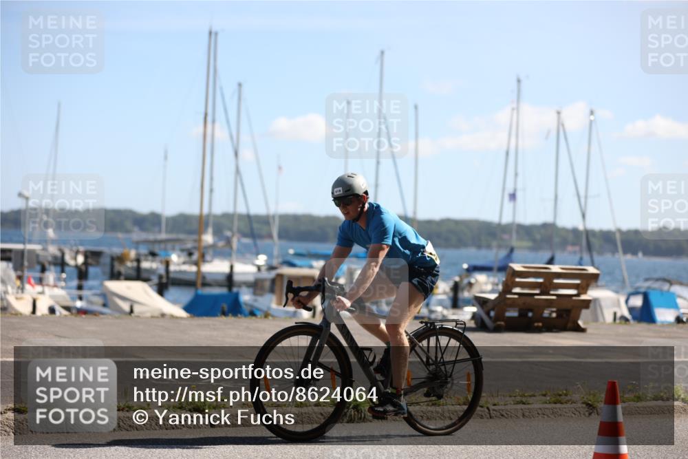 17.08.2025 - KN Förde Triathlon 2025 Yannick Fuchs http://msf.ph/oto/8624064 17.08.2025 11:24:11 Radfahren 288, 345, 353, 354, 614, 619, 642, 261, 266, 288, 296, 307, 362, 612, 614, 632 meine-sportfotos.de