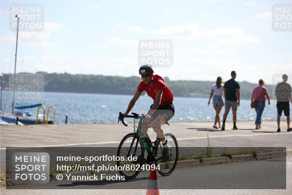 17.08.2025 - KN Förde Triathlon 2025 Yannick Fuchs http://msf.ph/oto/8624094 17.08.2025 11:24:41 Radfahren 303, 370, 621, 326, 371, 616 meine-sportfotos.de