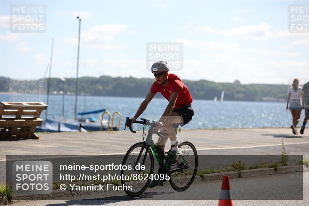 17.08.2025 - KN Förde Triathlon 2025 Yannick Fuchs http://msf.ph/oto/8624095 17.08.2025 11:24:42 Radfahren 303, 370, 621, 326, 371, 616 meine-sportfotos.de