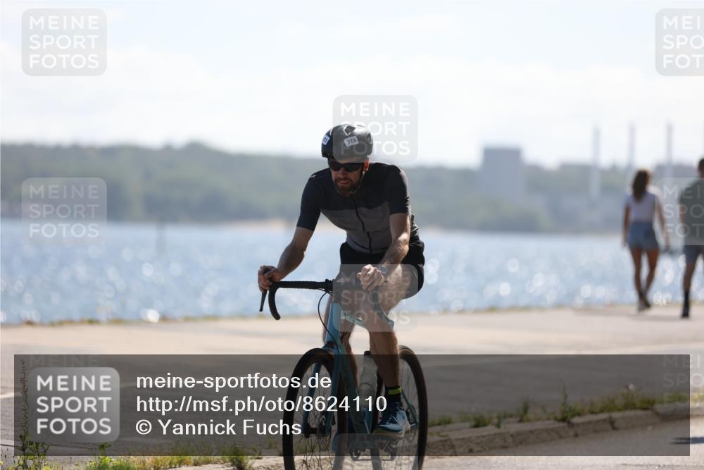 17.08.2025 - KN Förde Triathlon 2025 Yannick Fuchs http://msf.ph/oto/8624110 17.08.2025 11:24:56 Radfahren 300, 306, 328, 356, 373, 389, 606, 635, 303 meine-sportfotos.de