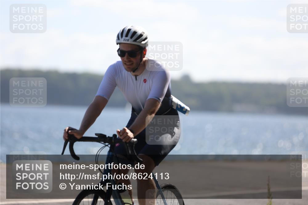 17.08.2025 - KN Förde Triathlon 2025 Yannick Fuchs http://msf.ph/oto/8624113 17.08.2025 11:24:58 Radfahren 284, 300, 306, 328, 356, 373, 606, 635, 306, 389 meine-sportfotos.de