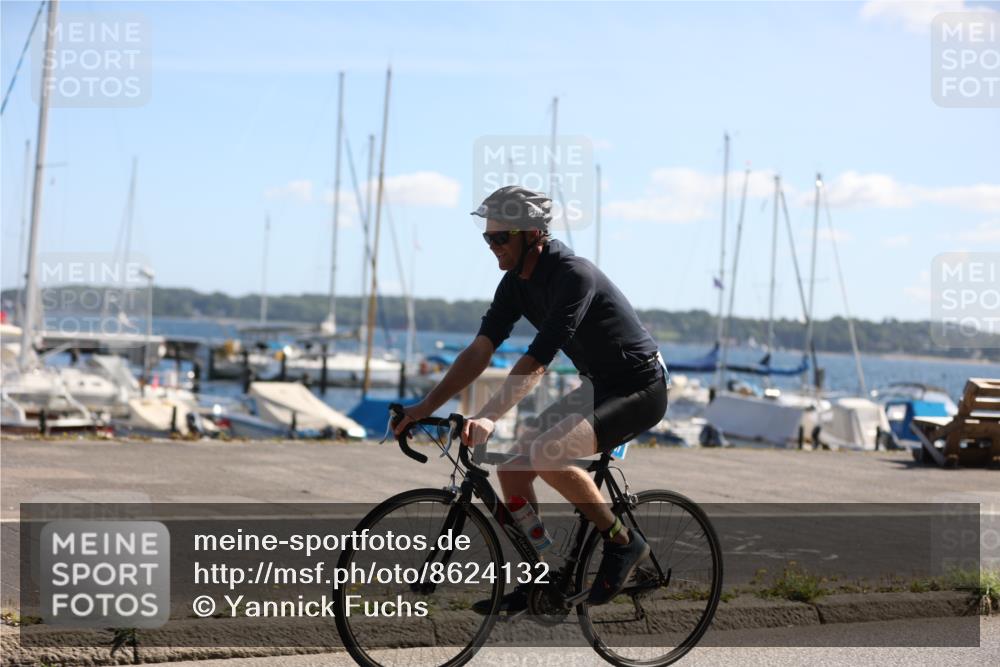 17.08.2025 - KN Förde Triathlon 2025 Yannick Fuchs http://msf.ph/oto/8624132 17.08.2025 11:25:17 Radfahren 266, 330, 337, 384, 609, 625, 308, 309, 374, 613, 638 meine-sportfotos.de