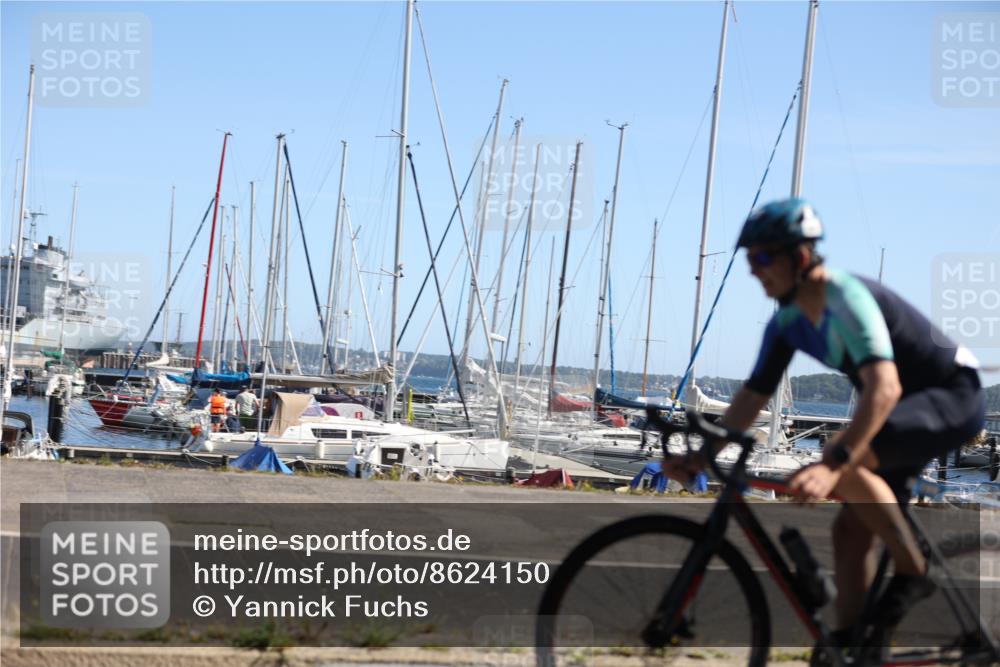 17.08.2025 - KN Förde Triathlon 2025 Yannick Fuchs http://msf.ph/oto/8624150 17.08.2025 11:25:30 Radfahren 261, 285, 288, 295, 296, 307, 377, 617, 629, 630, 632, 633, 266, 330, 377 meine-sportfotos.de