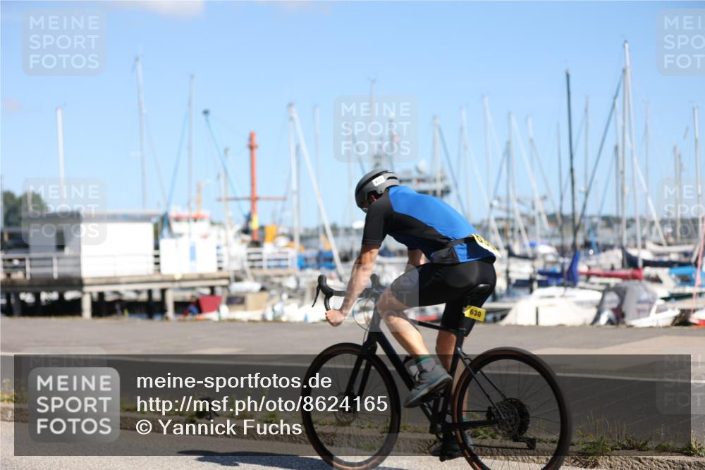 17.08.2025 - KN Förde Triathlon 2025 Yannick Fuchs http://msf.ph/oto/8624165 17.08.2025 11:25:35 Radfahren 288, 296, 307, 349, 372, 610, 617, 630, 632, 633, 261, 285, 295, 330, 377, 629, 632 meine-sportfotos.de