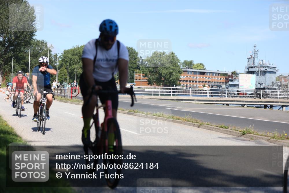 17.08.2025 - KN Förde Triathlon 2025 Yannick Fuchs http://msf.ph/oto/8624184 17.08.2025 11:25:40 Radfahren 288, 296, 307, 332, 349, 372, 610, 642, 296, 617, 629, 630, 632, 633 meine-sportfotos.de