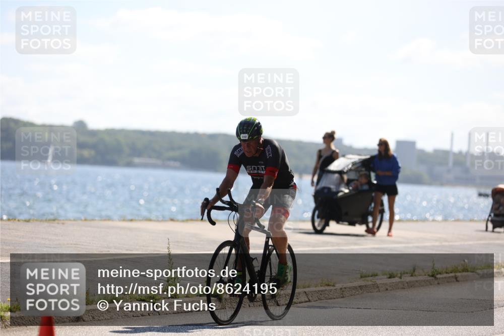 17.08.2025 - KN Förde Triathlon 2025 Yannick Fuchs http://msf.ph/oto/8624195 17.08.2025 11:25:49 Radfahren 310, 332, 345, 351, 353, 361, 368, 612, 614, 619, 622, 642, 643, 349, 372, 610 meine-sportfotos.de