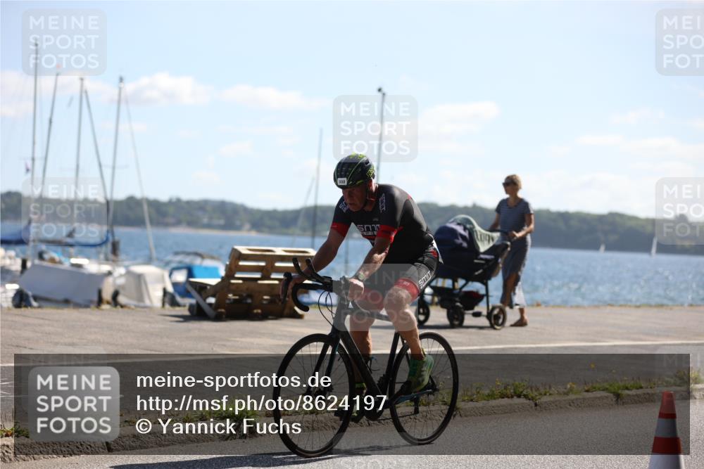 17.08.2025 - KN Förde Triathlon 2025 Yannick Fuchs http://msf.ph/oto/8624197 17.08.2025 11:25:50 Radfahren 310, 332, 345, 351, 353, 361, 368, 612, 614, 619, 622, 642, 643, 349, 372 meine-sportfotos.de