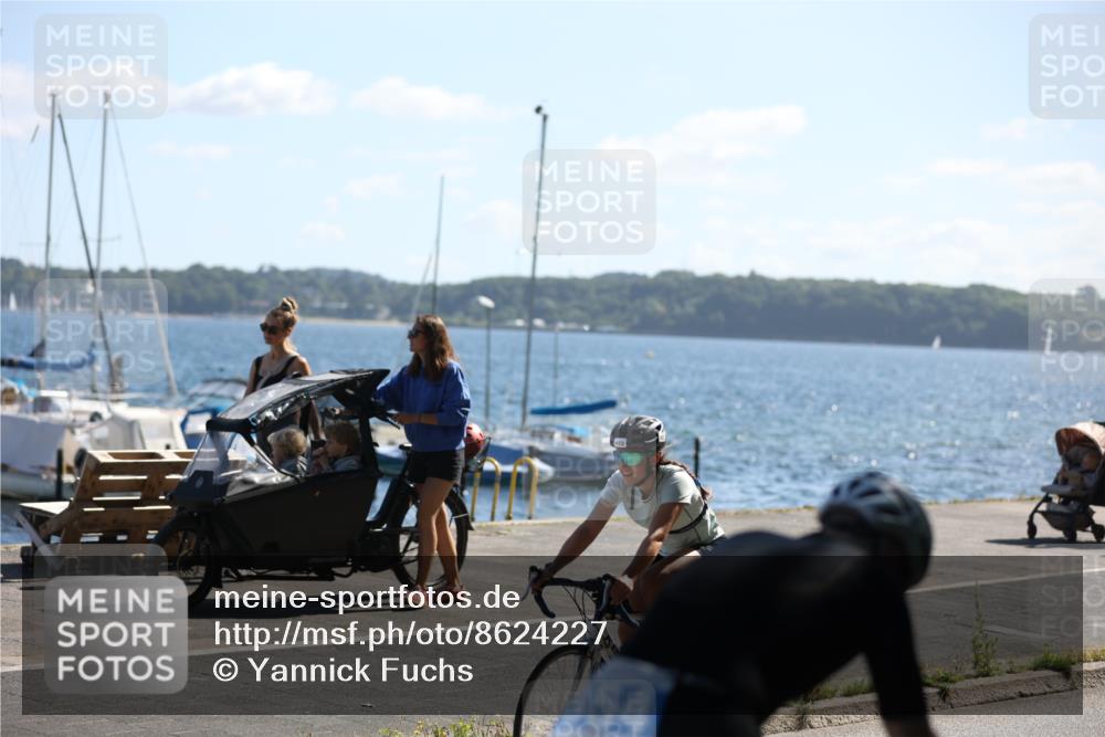 17.08.2025 - KN Förde Triathlon 2025 Yannick Fuchs http://msf.ph/oto/8624227 17.08.2025 11:26:03 Radfahren 354, 382, 618, 623, 624, 627, 310, 345, 361, 368, 612, 614, 619 meine-sportfotos.de
