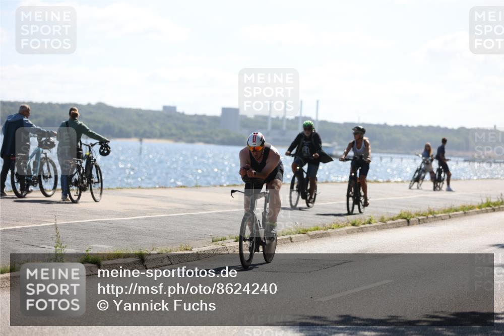 17.08.2025 - KN Förde Triathlon 2025 Yannick Fuchs http://msf.ph/oto/8624240 17.08.2025 11:27:00 Radfahren 294, 295, 346, 606, 625, 629, 346, 609, 633 meine-sportfotos.de